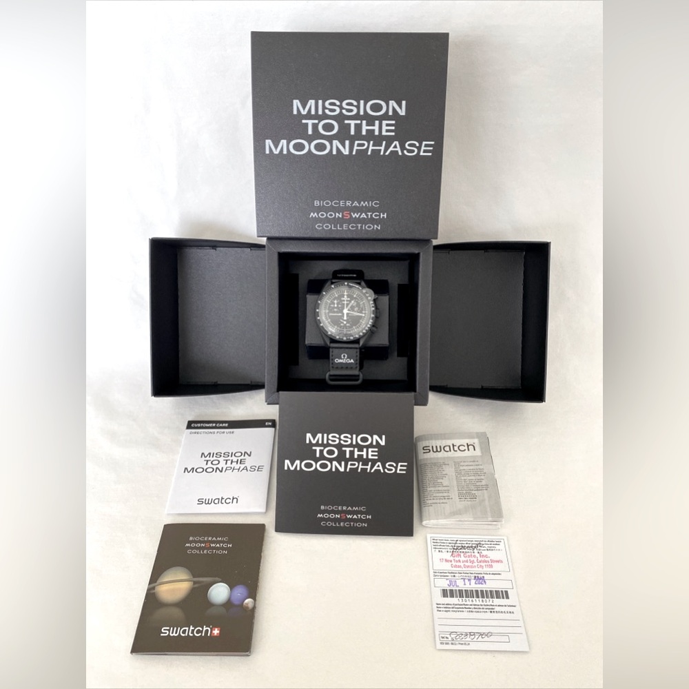 Omega X Swatch MISSION TO THE MOONPHASE MOONSWATCH SNOOPY WATCH BNIB Black NRFB